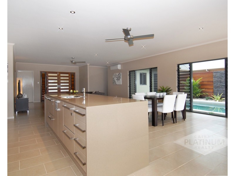 20 Port Close, Trinity Beach QLD 4879