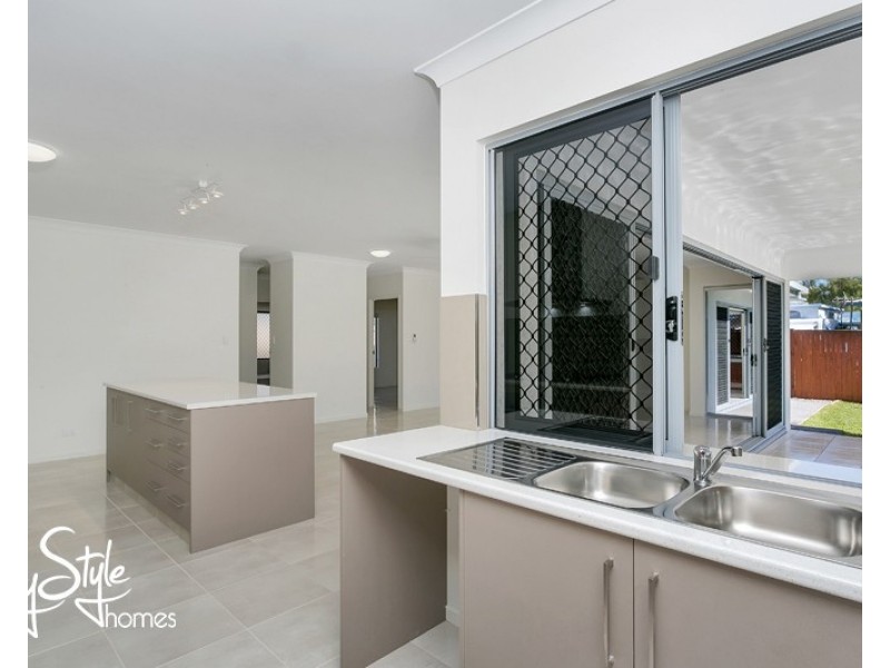 21 Bluecove Circuit, Trinity Park QLD 4879