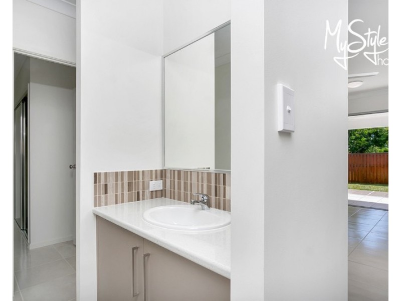 21 Bluecove Circuit, Trinity Park QLD 4879