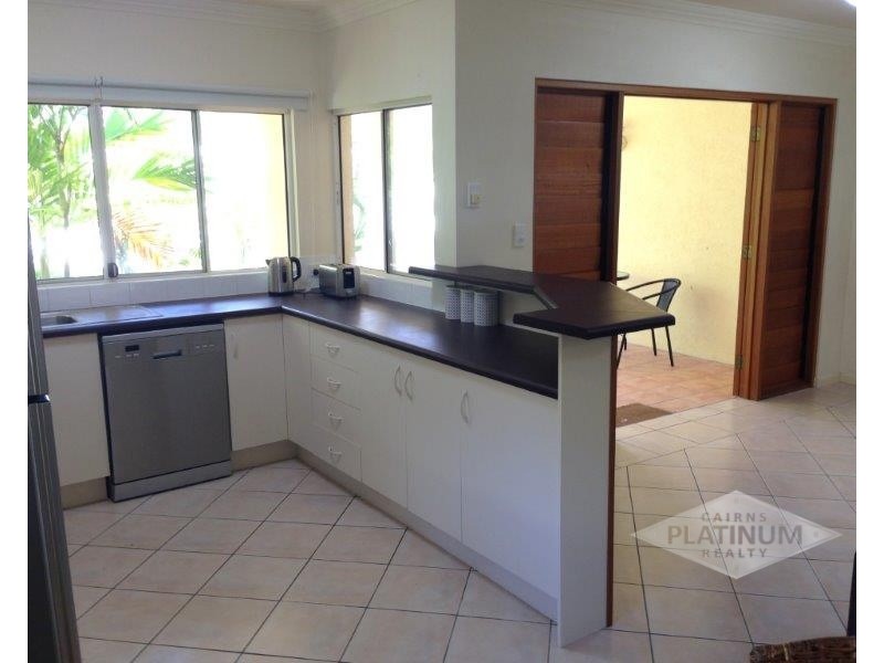 8/30 Oliva Street, Palm Cove QLD 4879