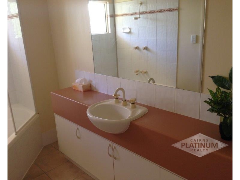 8/30 Oliva Street, Palm Cove QLD 4879