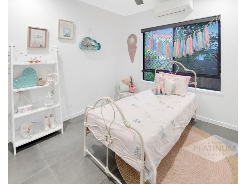 13 Megalong Close, Smithfield QLD 4878