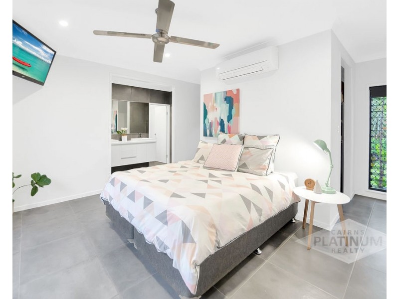 13 Megalong Close, Smithfield QLD 4878