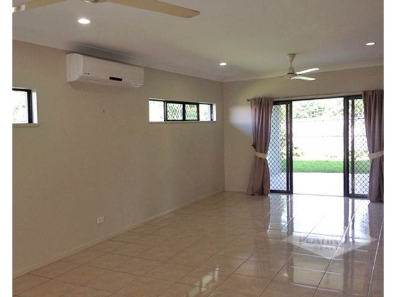 35 Seaways Street, Trinity Beach QLD 4879