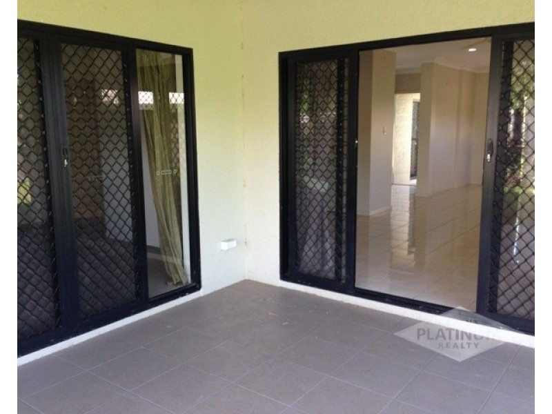 35 Seaways Street, Trinity Beach QLD 4879