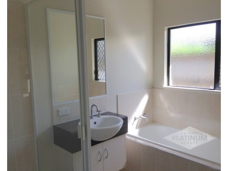 35 Seaways Street, Trinity Beach QLD 4879