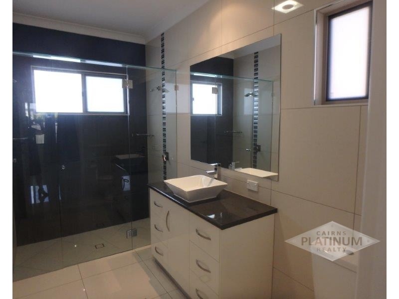 11 Brookville Gardens, Smithfield QLD 4878