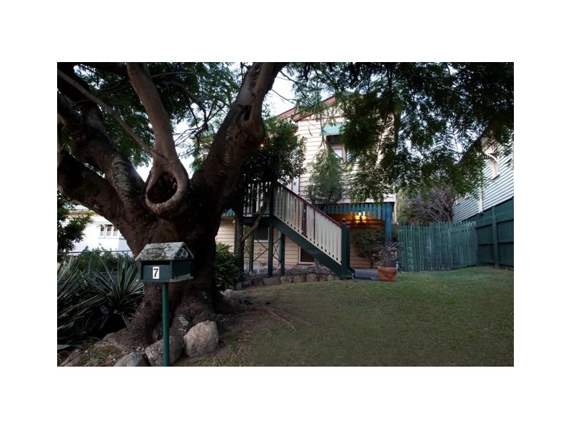 Wavell Heights QLD 4012