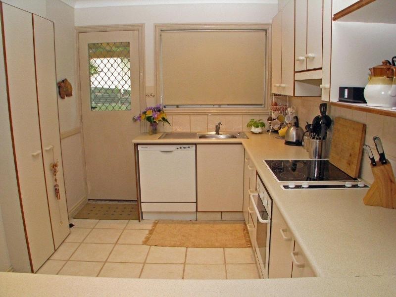 2 Dougal Drive, Wyoming NSW 2250