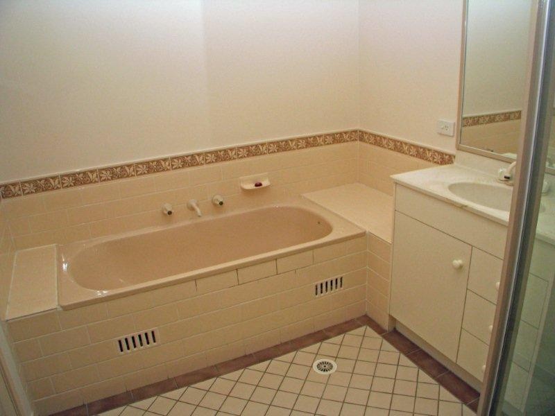 11/2 Brickendon Avenue, Mardi NSW 2259