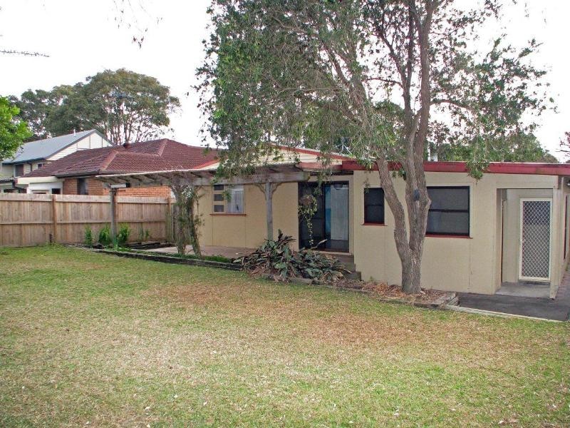 16 Heights Crescent, Wamberal NSW 2260