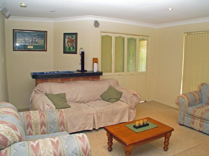 7 Lamont Close, Green Point NSW 2251