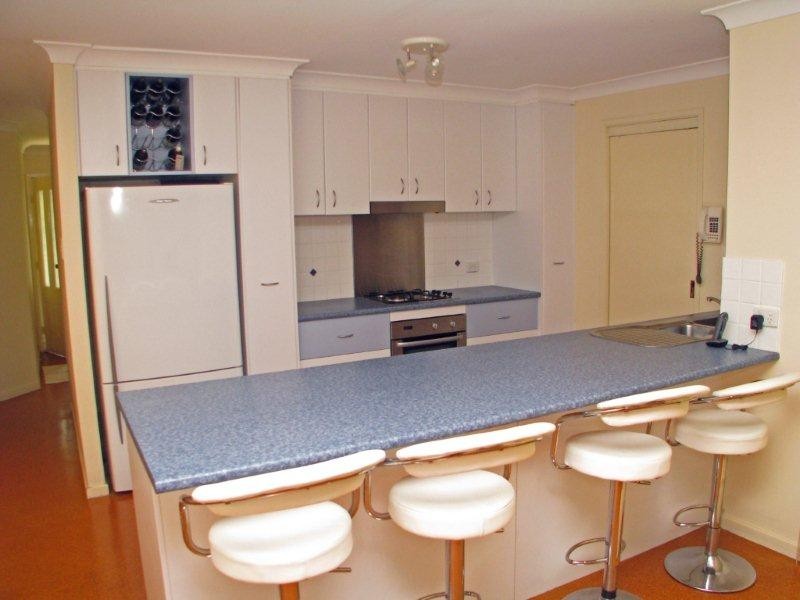 7 Lamont Close, Green Point NSW 2251