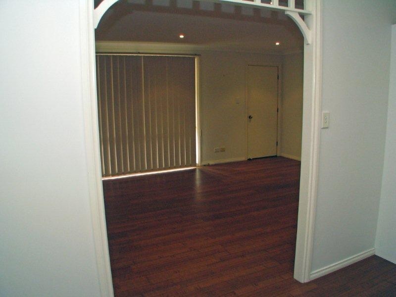 1/27 Charles Kay Drive, Terrigal NSW 2260