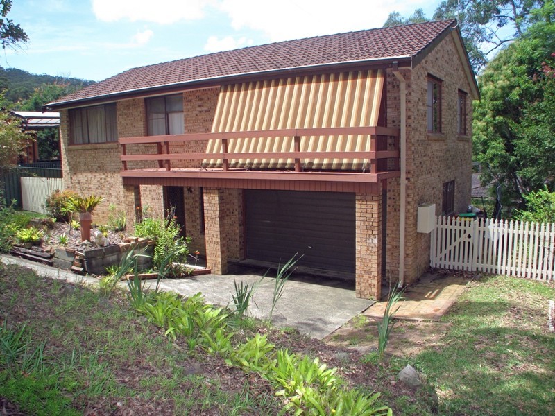 5 Rugby Close, Wyoming NSW 2250