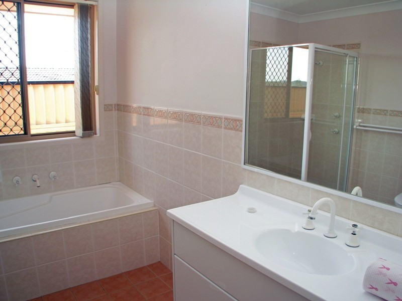 2 Abbey Close, Watanobbi NSW 2259