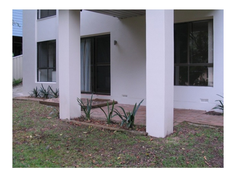 2/5 Palmgrove Place, North Avoca NSW 2260