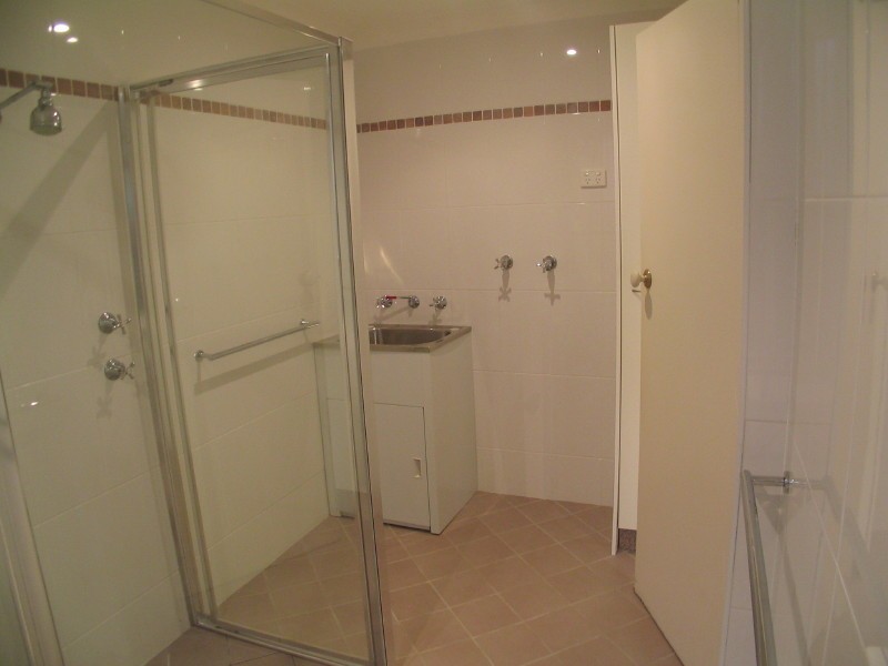 2/5 Palmgrove Place, North Avoca NSW 2260