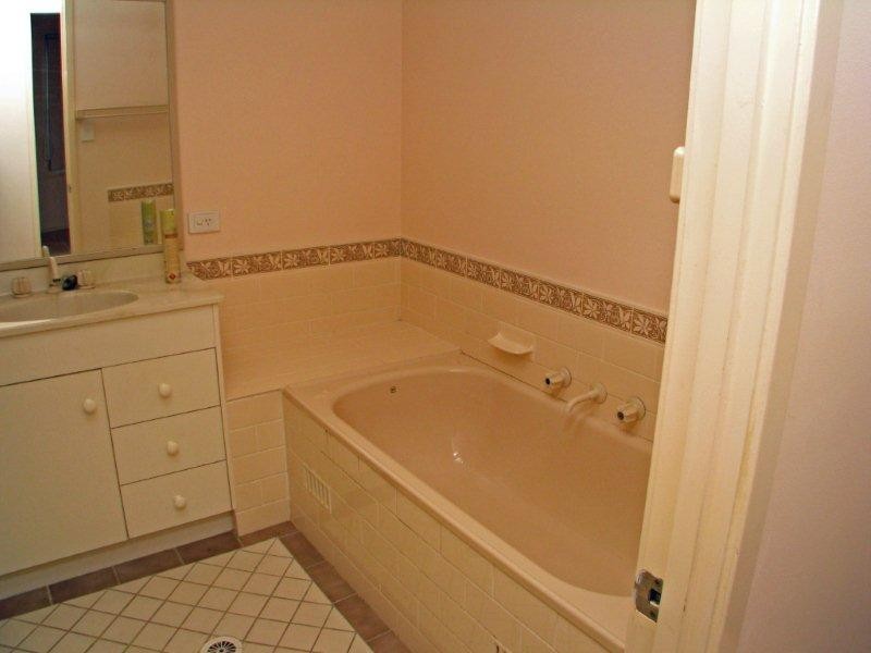 1/11 Brickendon Avenue, Mardi NSW 2259