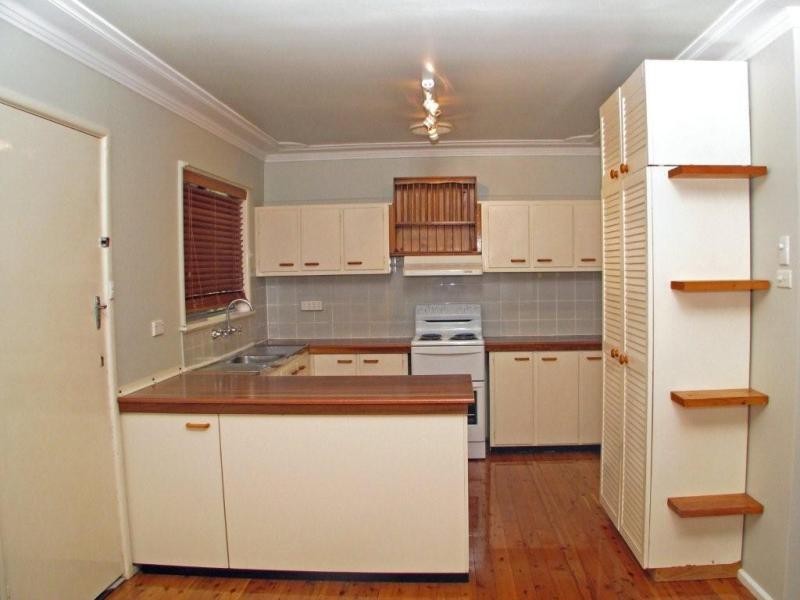 12 Lock Avenue, Springfield NSW 2250