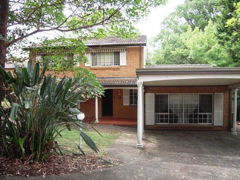 7 Rugby Close, Wyoming NSW 2250