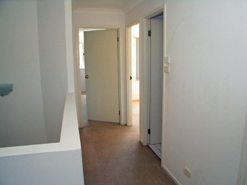 9/7-8 Jennie Cox Close, Erina NSW 2250