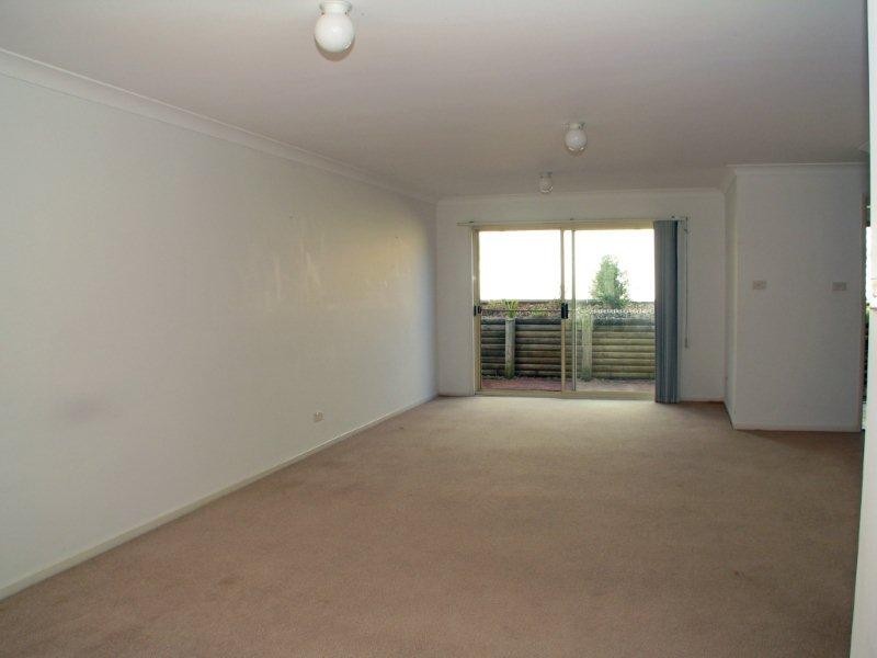 9/7-8 Jennie Cox Close, Erina NSW 2250