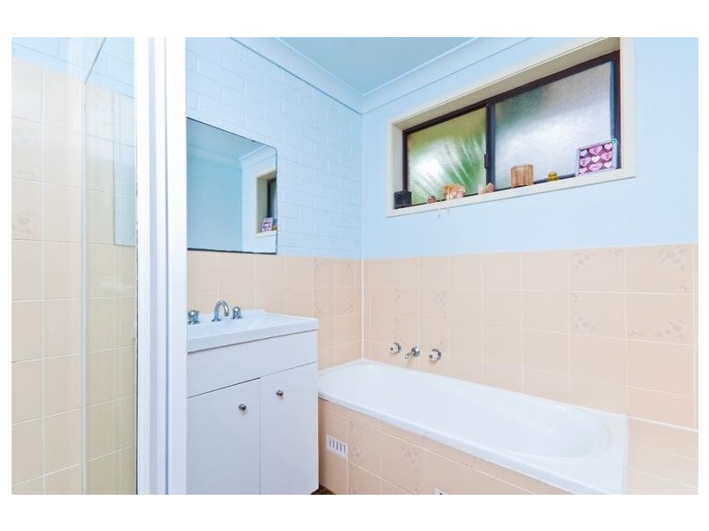 17 Rotherham Street, Bateau Bay NSW 2261