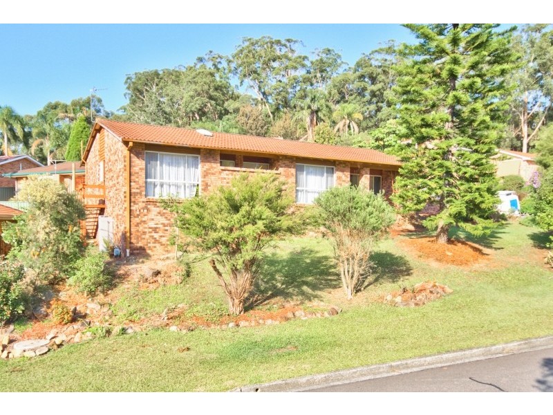 1 Letitia Close, Green Point NSW 2251
