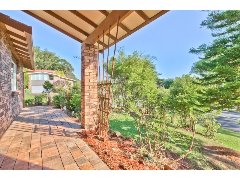 1 Letitia Close, Green Point NSW 2251