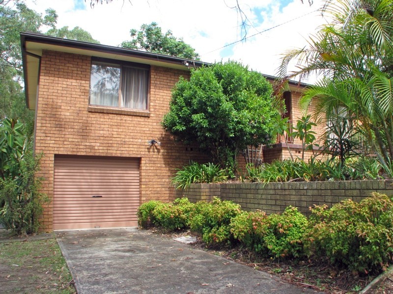 1 Gregory Street, Wyoming NSW 2250