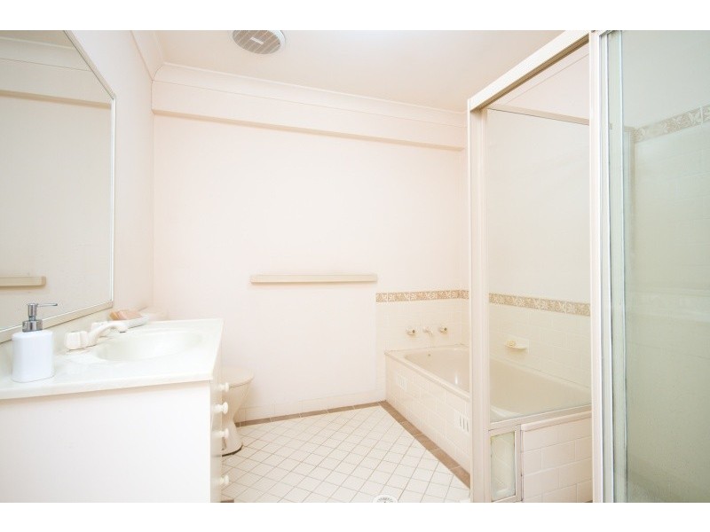 2/26 Brickendon Avenue, Mardi NSW 2259