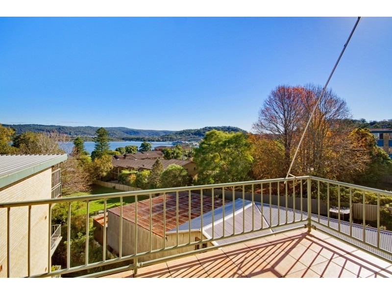 15/138-140 Albany Street, Point Frederick NSW 2250