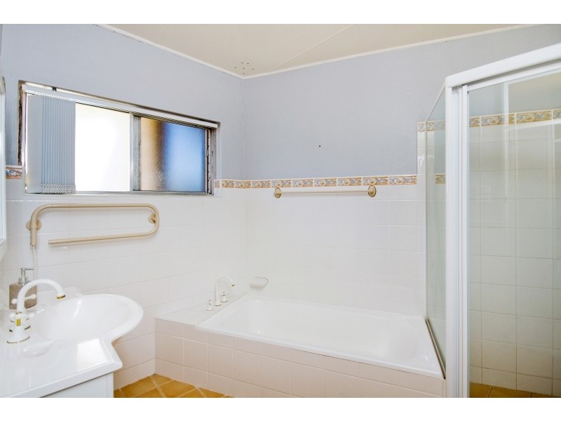 15/138-140 Albany Street, Point Frederick NSW 2250