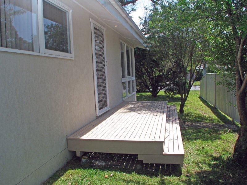 1/57 Orange Parade, Wyoming NSW 2250