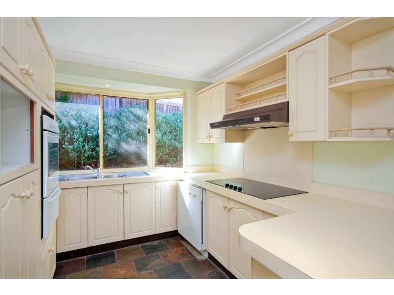 6 Oakwood close, Forresters Beach NSW 2260