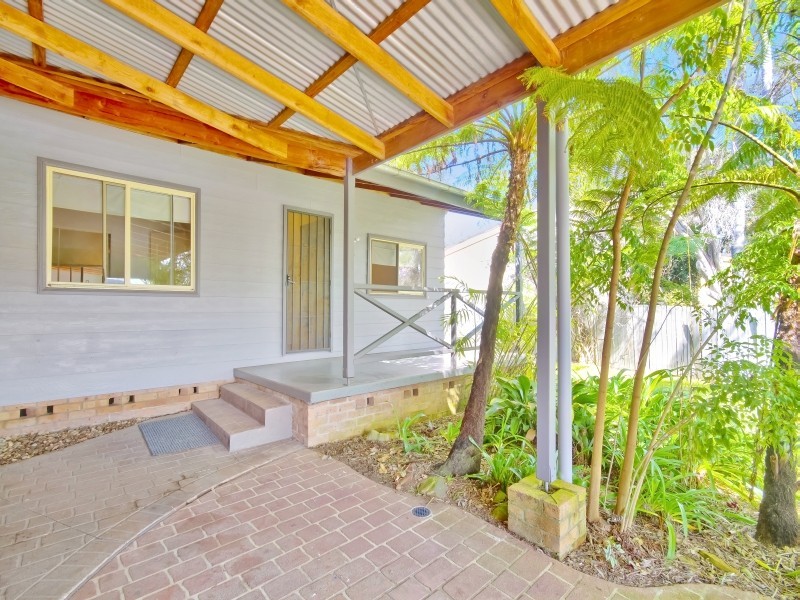 1002 The Entrance Road, Forresters Beach NSW 2260