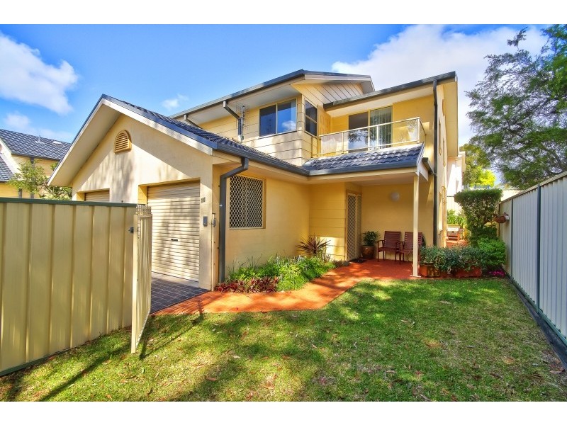 10/7 Jennie Cox Close, Erina NSW 2250