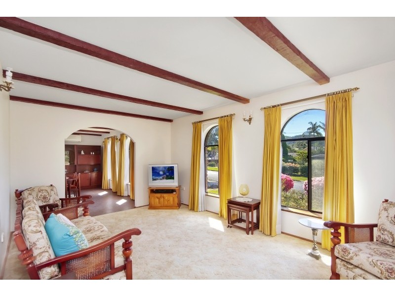 8 Loxton Avenue, Wamberal NSW 2260