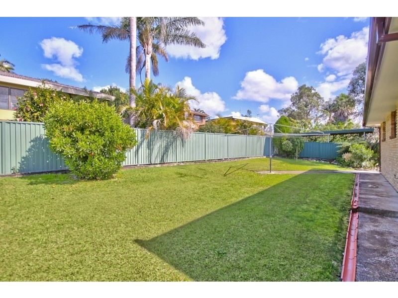 8 Loxton Avenue, Wamberal NSW 2260