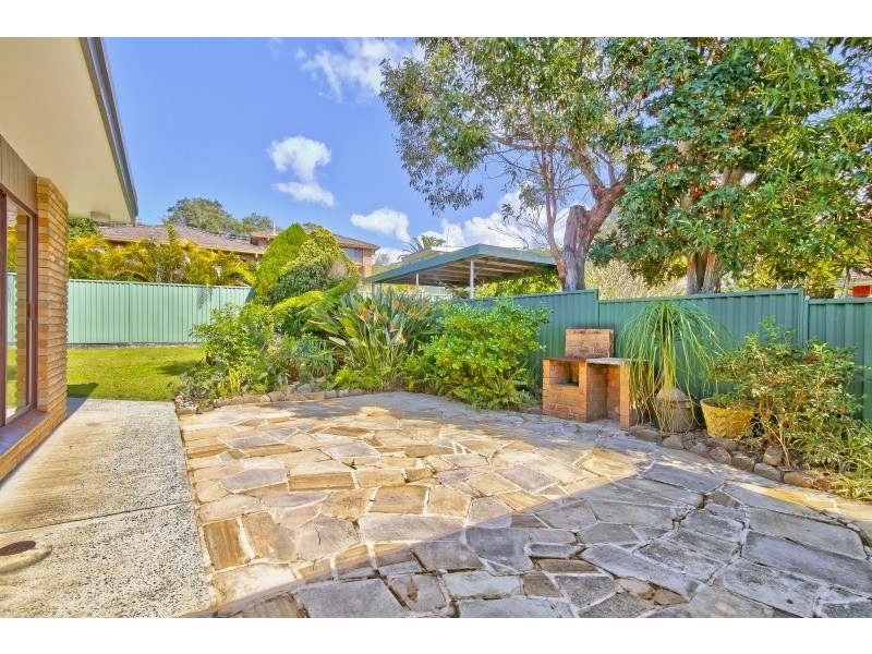 8 Loxton Avenue, Wamberal NSW 2260