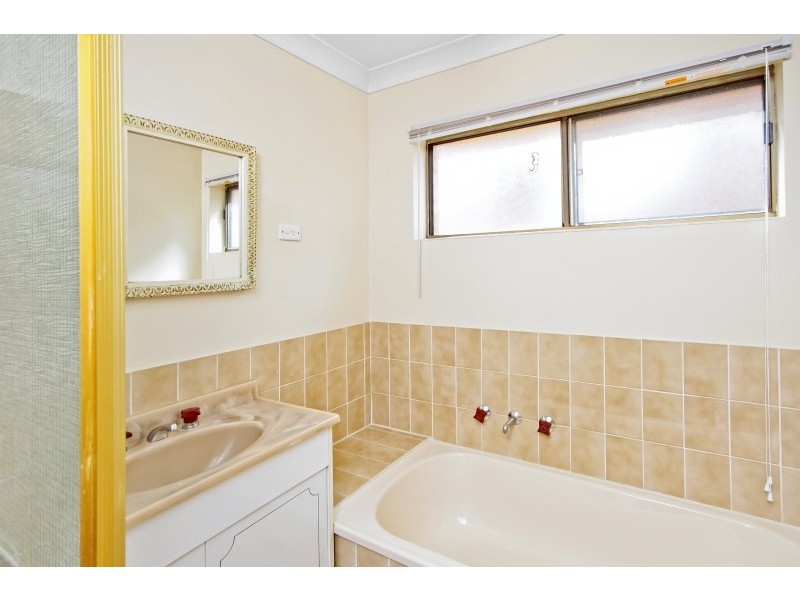 181 Brisbane Water Drive, Point Clare NSW 2250