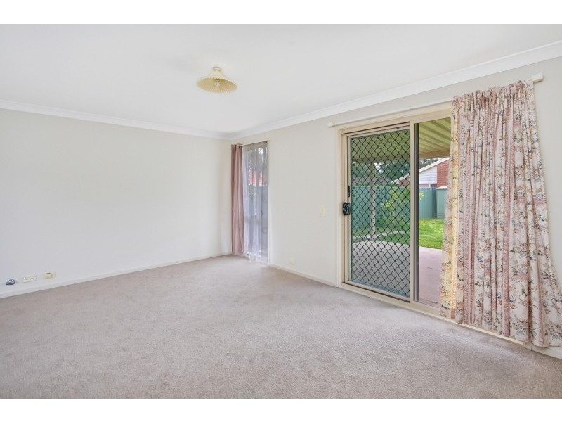 8 Gumleaf Close, Erina NSW 2250