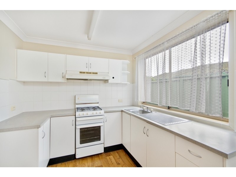 8 Gumleaf Close, Erina NSW 2250