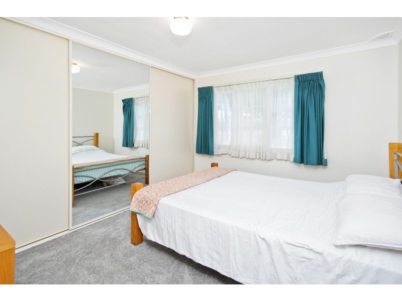 4 Toorak Avenue, Erina NSW 2250