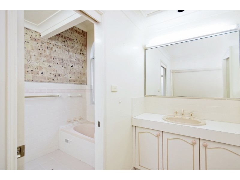 11/15 Koolang Road, Green Point NSW 2251
