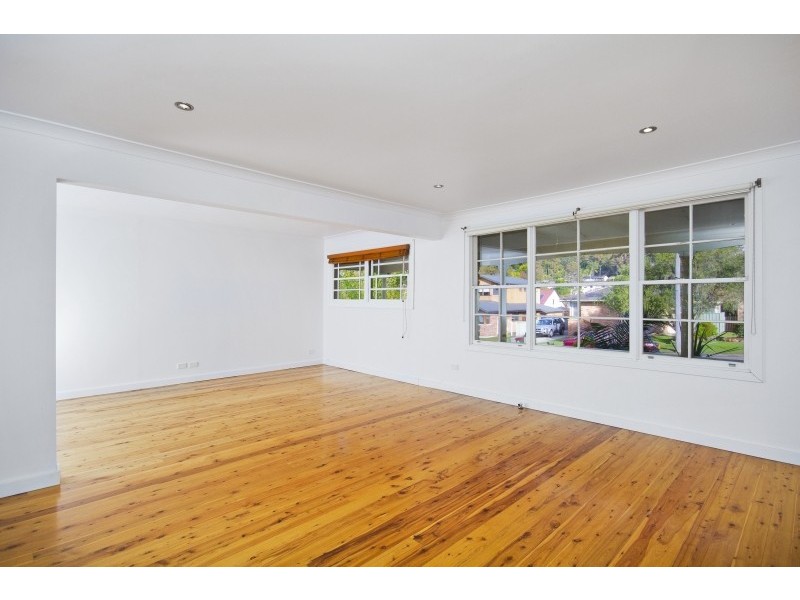 7 Anglers Drive, Bateau Bay NSW 2261