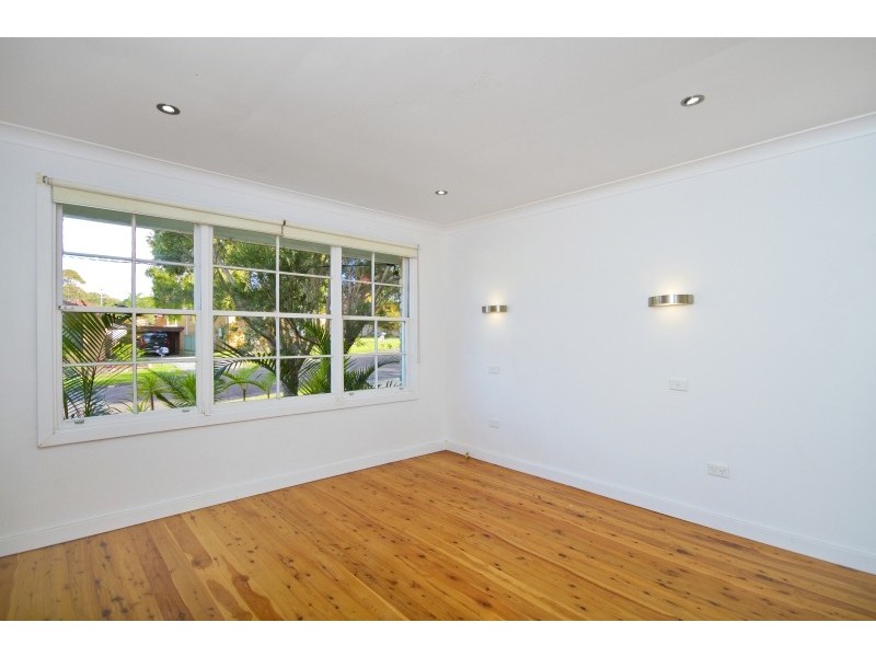 7 Anglers Drive, Bateau Bay NSW 2261