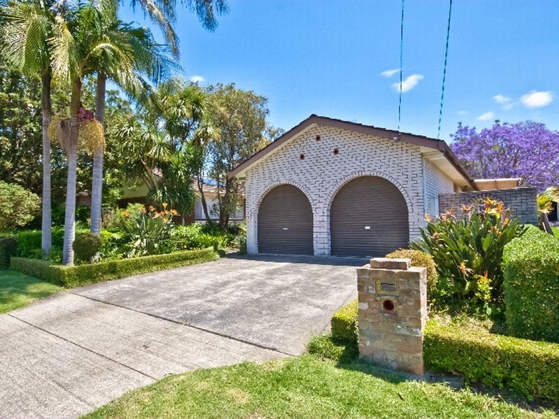 11 Kuburra Road, Erina NSW 2250