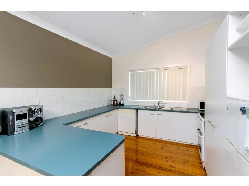 9 Narrawa Avenue, Erina NSW 2250